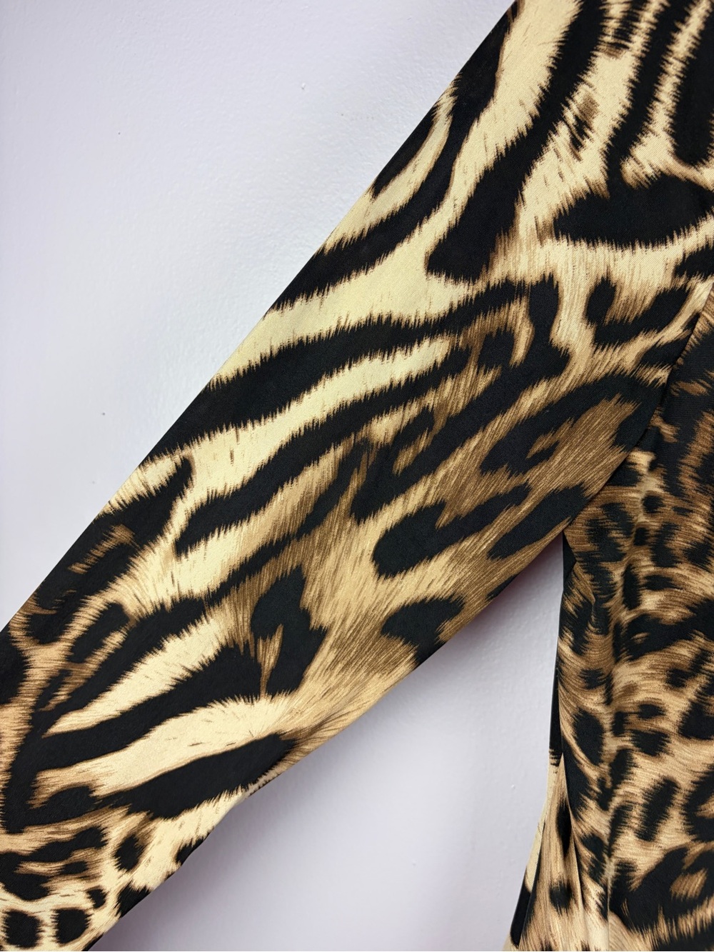Melanie Lyne Size 12 Leopard Zebra Animal Print Asymmetrical Tunic Top - Picture 8 of 14